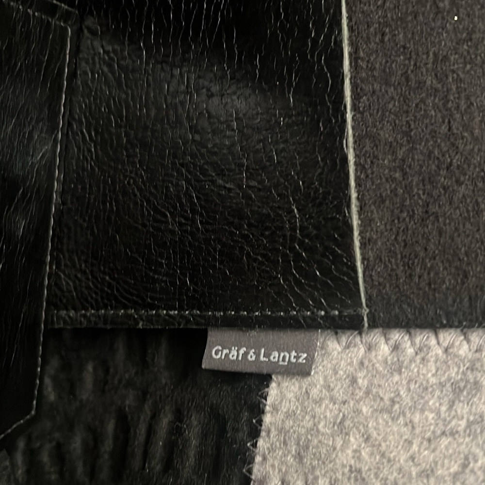 Chick And Versatile - image 2